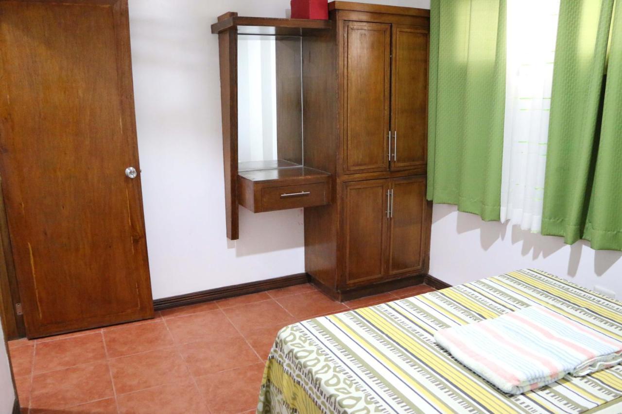 Badladz Staycation Condos Puerto Galera Luaran gambar