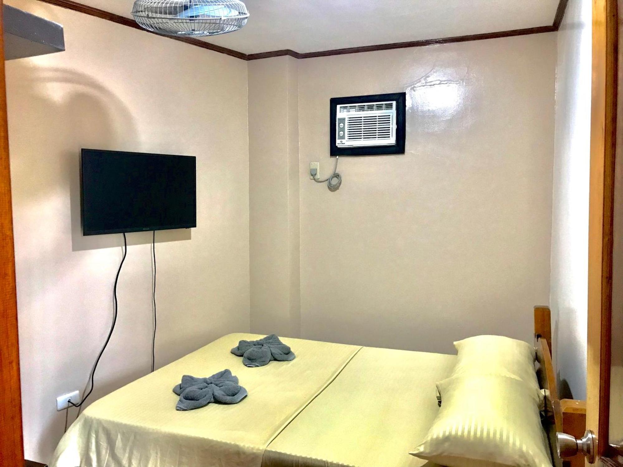 Badladz Staycation Condos Puerto Galera Luaran gambar