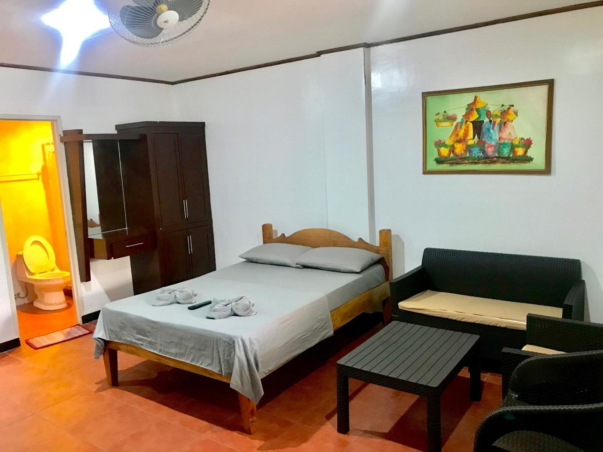 Badladz Staycation Condos Puerto Galera Luaran gambar