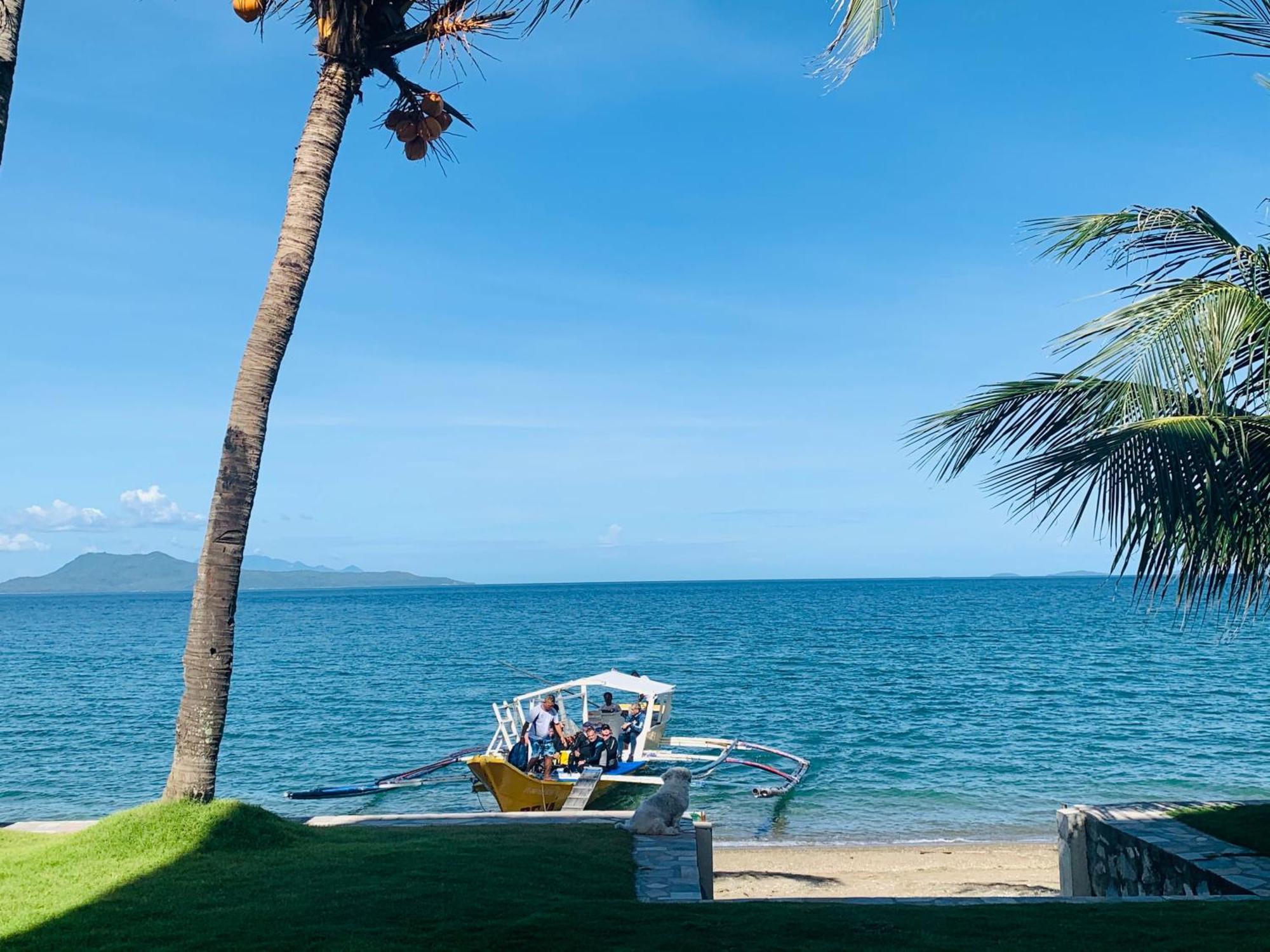 Badladz Staycation Condos Puerto Galera Luaran gambar